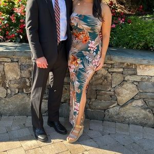 Stunning Tropical Floral Dress with Open Back